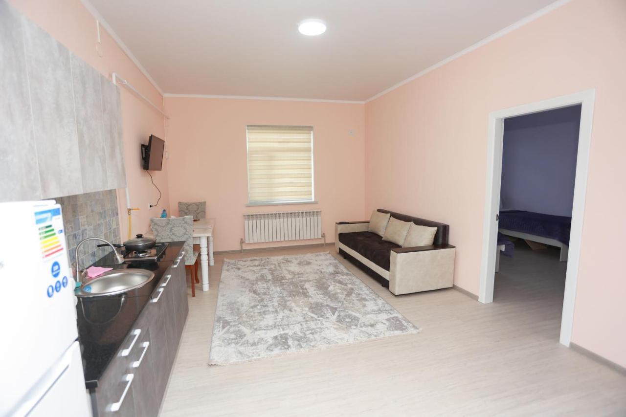 Turkistan Apart House מראה חיצוני תמונה